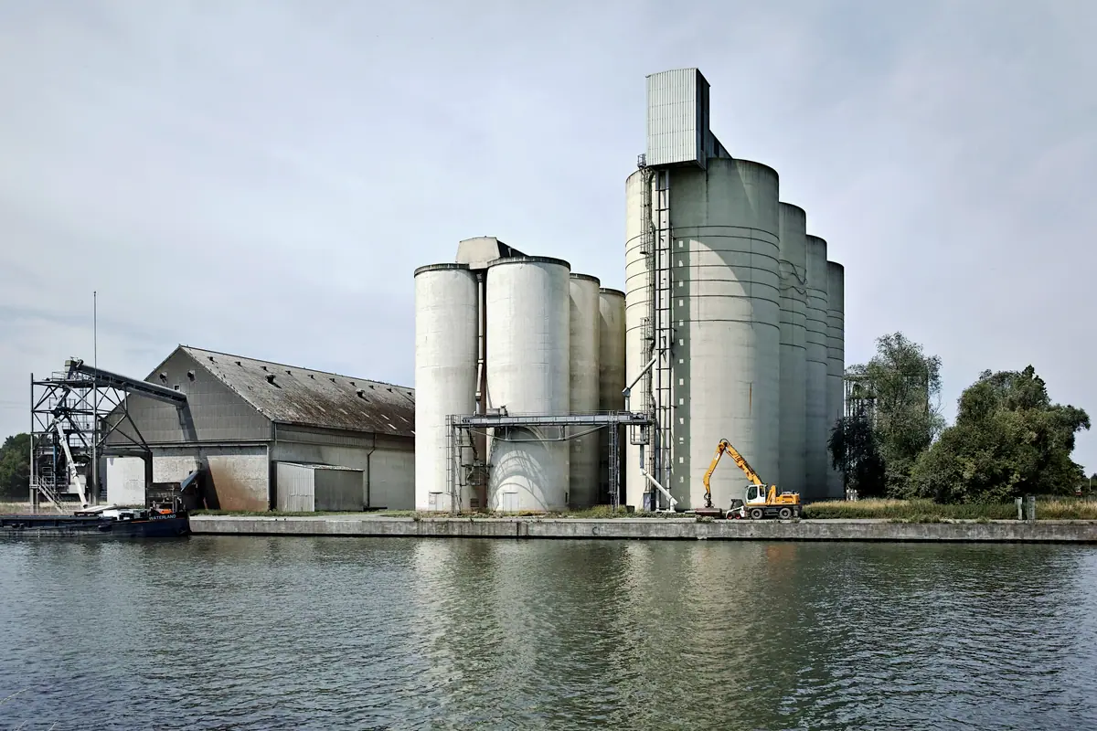 Fertilizers — DAP · Urea · Ammonium Nitrate